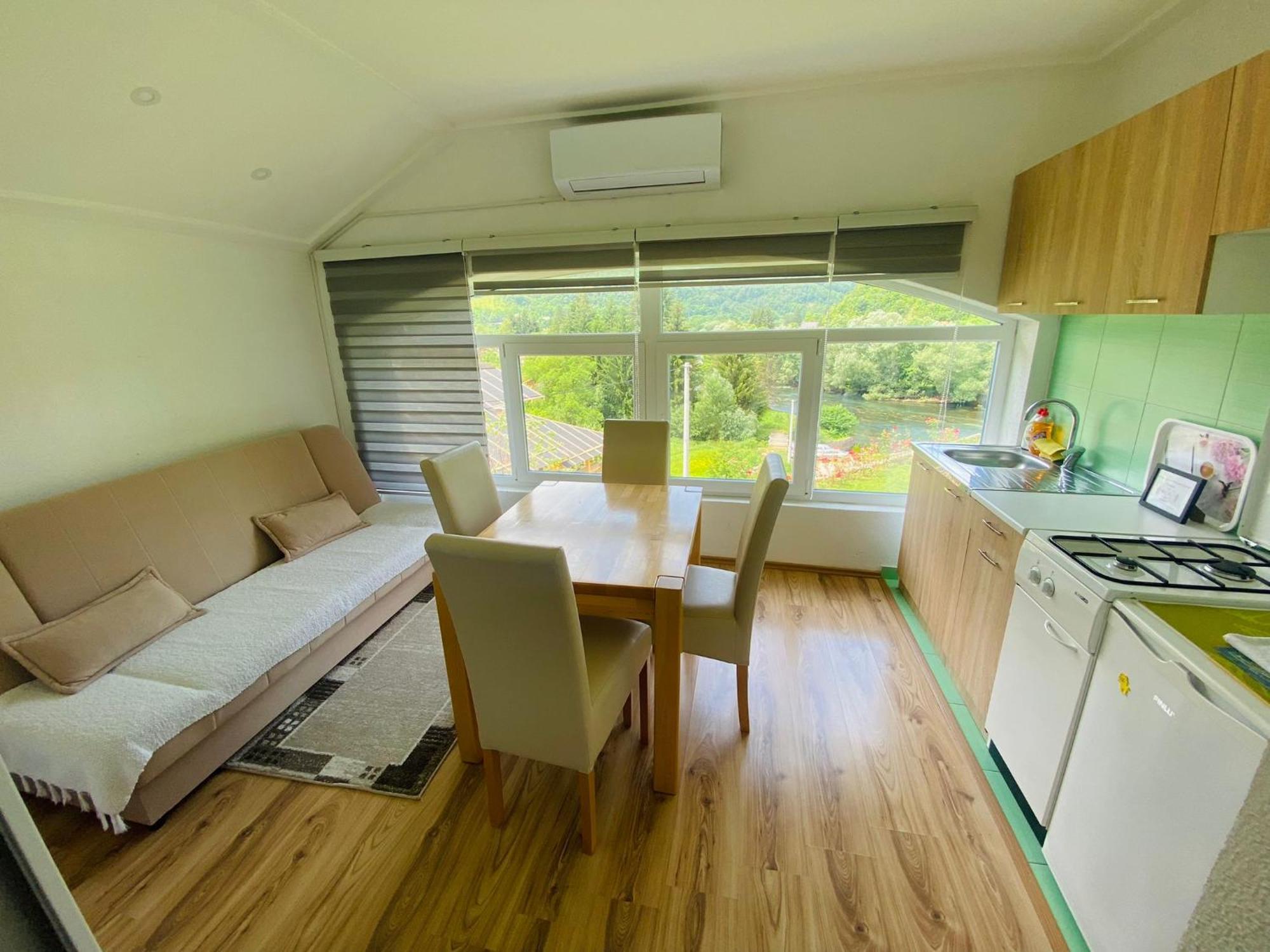 Unaqua Apartments Kulen Vakuf Exterior foto