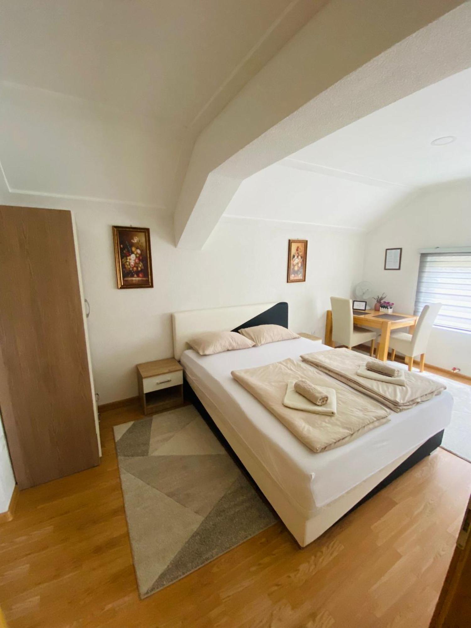Unaqua Apartments Kulen Vakuf Exterior foto